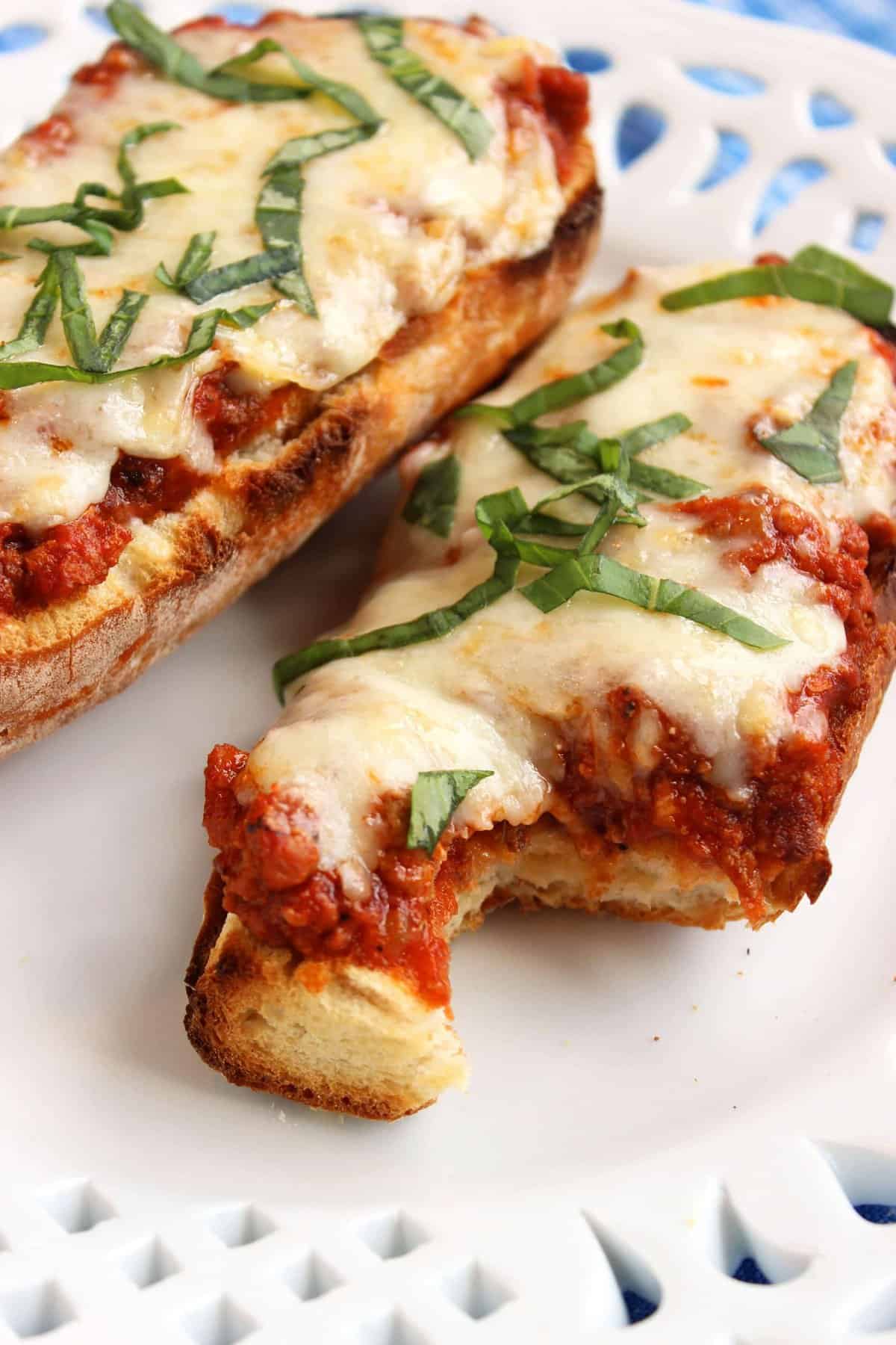 Easy Bolognese French Bread Pizza - The Suburban Soapbox