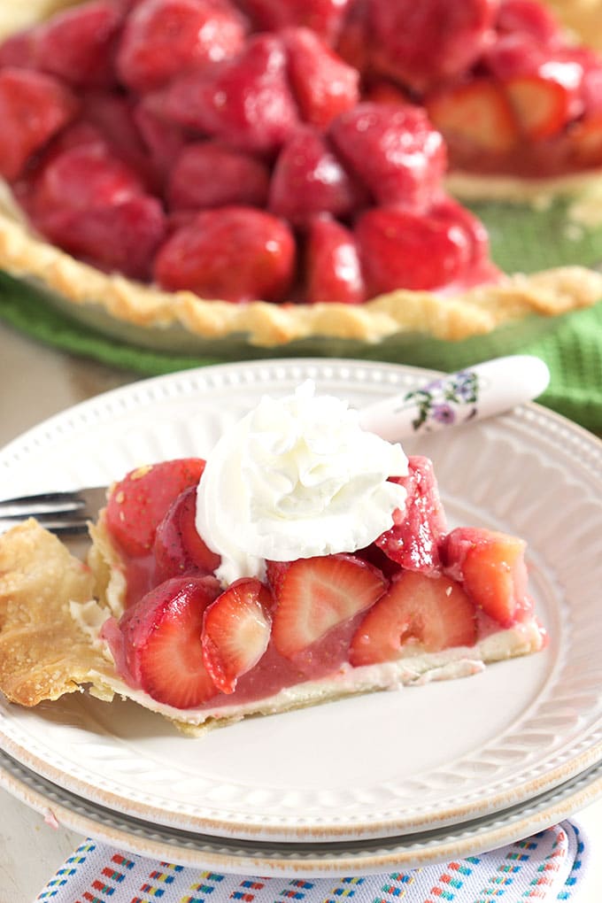 Fresh Strawberry Pie With Cream Cheese - The Suburban Soapbox