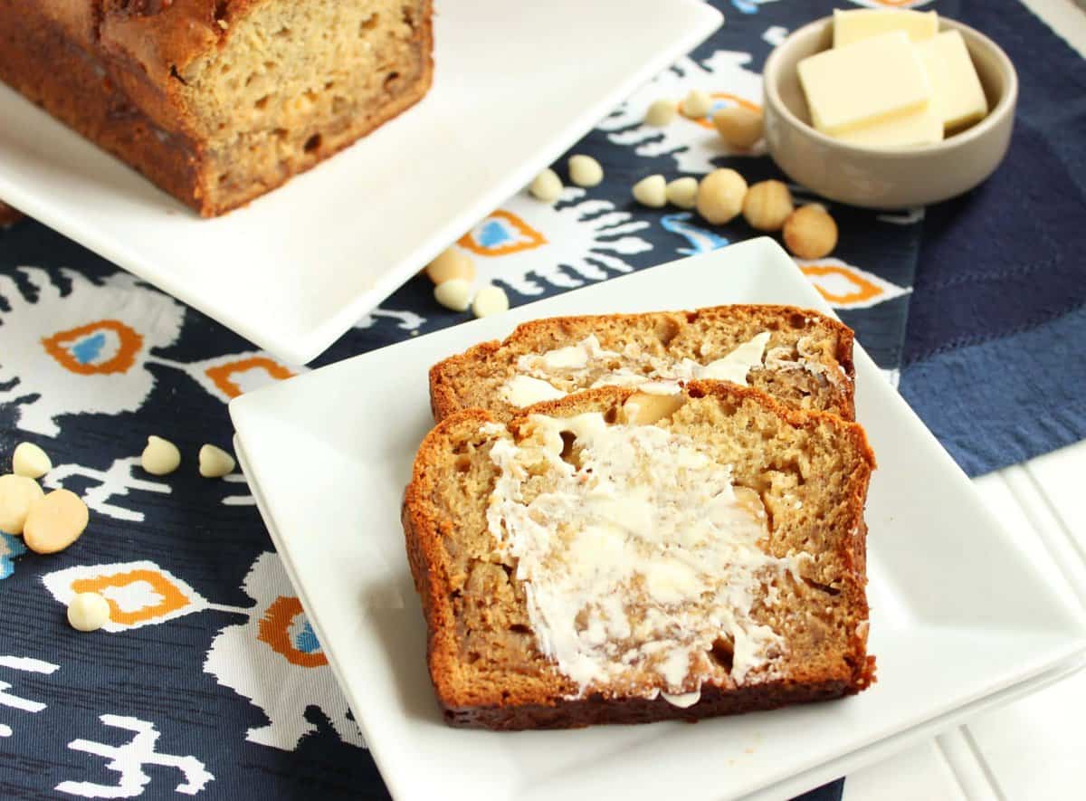 https://thesuburbansoapbox.com/wp-content/uploads/2014/06/White-Chocolate-Macadamia-Banana-Bread-3.jpg