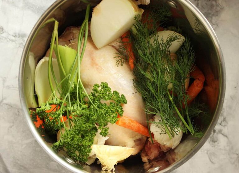 Easy Homemade Chicken Stock The Suburban Soapbox