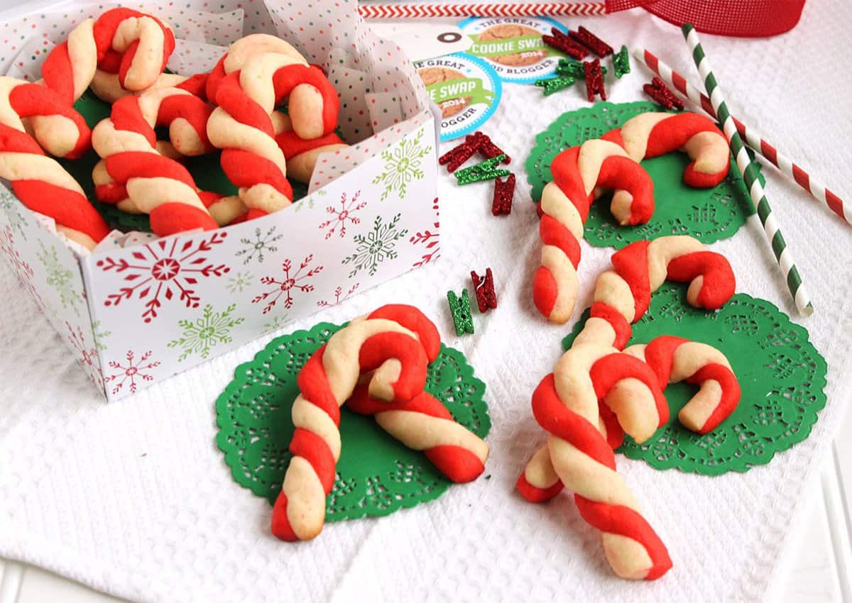 Candy Cane Shortbread Cookies The Suburban Soapbox