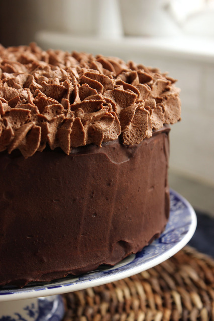 Death by Chocolate Cake | The Suburban Soapbox #chocolatecake