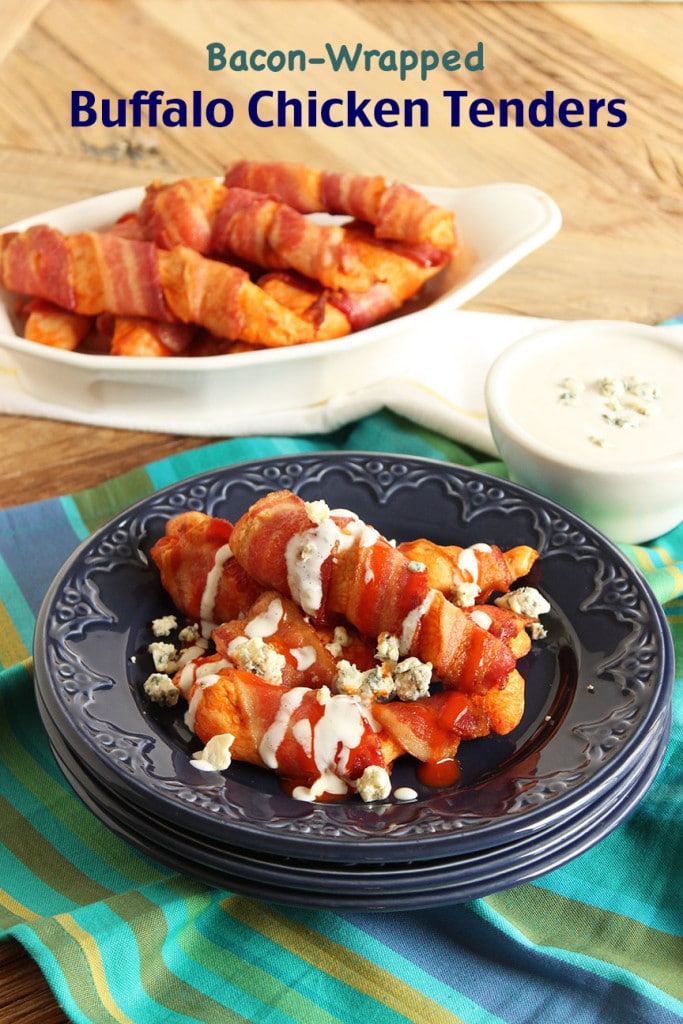 Bacon Wrapped Buffalo Chicken Tenders with Blue Cheese Dipping Sauce | The Suburban Soapbox #tailgating #buffalochicken