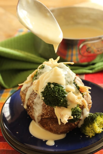 Skinny Cheddar Broccoli and Chicken Stuffed Baked Potatoes | The Suburban Soapbox #bakedpotato #quickdinnerrecipe