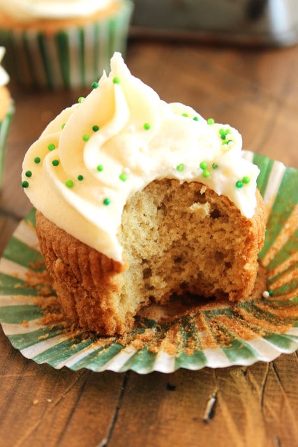 Nutty Irishman Cupcakes with Bailey's Buttercream Frosting | The Suburban Soapbox #nuttyirishman #baking #cupcakes