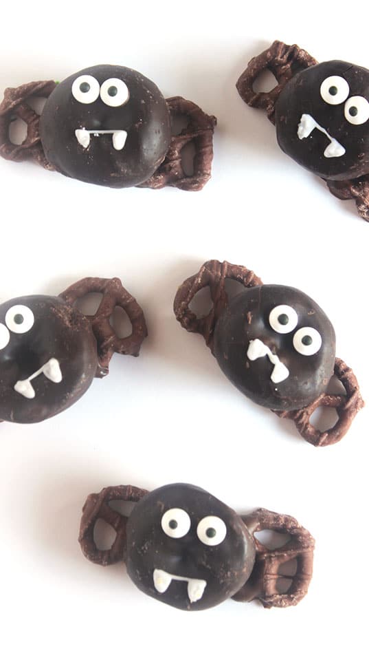 Chocolate Donut Bats | The Suburban Soapbox 