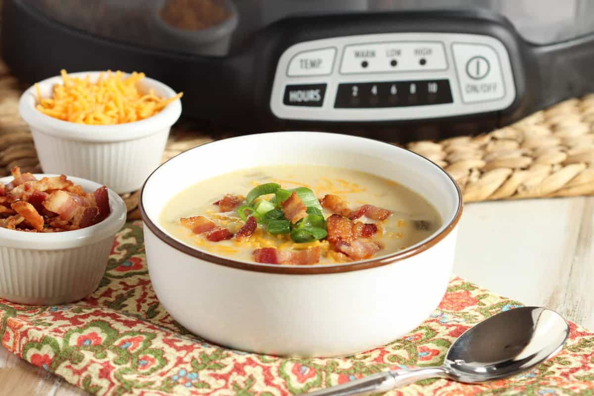 Slow Cooker Loaded Baked Potato Soup The Suburban Soapbox