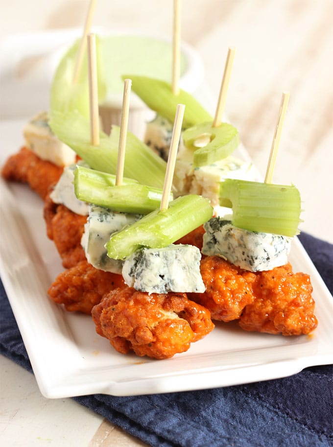 Buffalo Chicken Skewers with Spicy Avocado Ranch Dipping Sauce | TheSuburbanSoapbox.com #GameDaySnackHacks