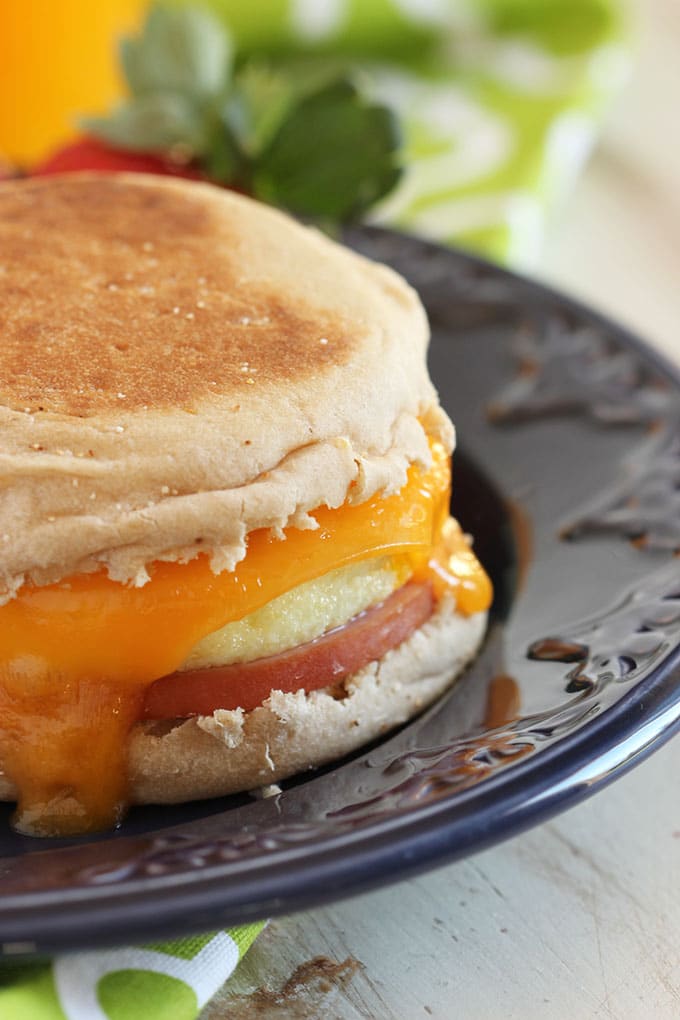 Make Ahead Freezer Breakfast Sandwiches | TheSuburbanSoapbox.com