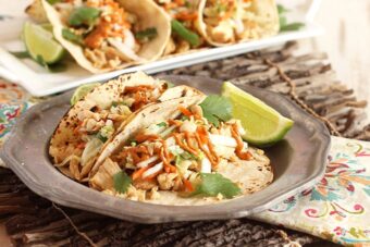 Thai Chicken Tacos with Spicy Peanut Sauce | TheSuburbanSoapbox.com