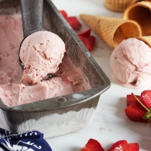 The Very Best Strawberry Ice Cream | TheSuburbanSoapbox.com