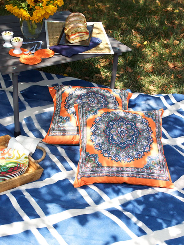 Super easy DIY No Sew Picnic Blanket is ready in 15 minutes and for under $10 from TheSuburbanSoapbox.com.