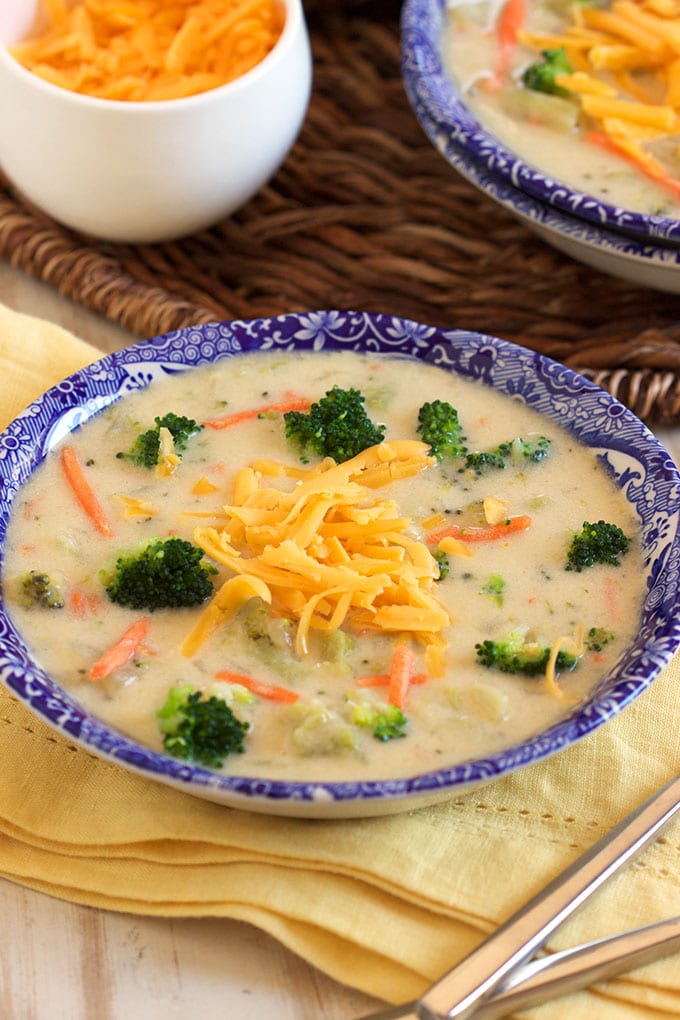 Easy Broccoli Cheddar Soup - The Suburban Soapbox