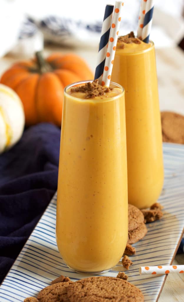 Rich, creamy and ready in 1 minute, this Pumpkin Pie Smoothie recipe is simply perfect. TheSuburbanSoapbox.com