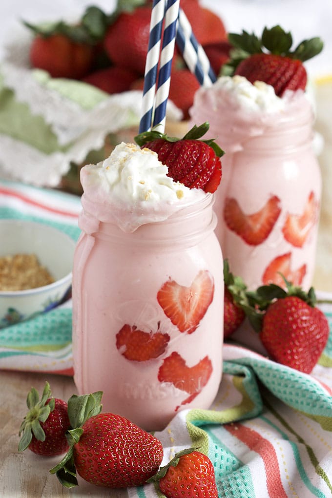 Strawberry Cheesecake Smoothie Video The Suburban Soapbox