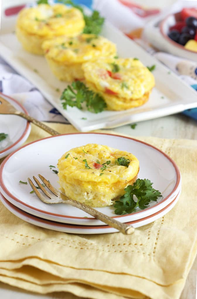 Ready in minutes, these Easy Denver Omelet Egg Muffins recipe is a meal prepping dream come true! Breakfast on the go never tasted so good! | TheSuburbanSoapbox.com