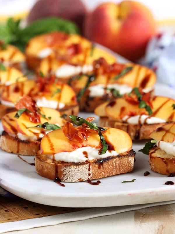 Honey Ricotta Peach Crostini Appetizer | TheSuburbanSoapbox.com