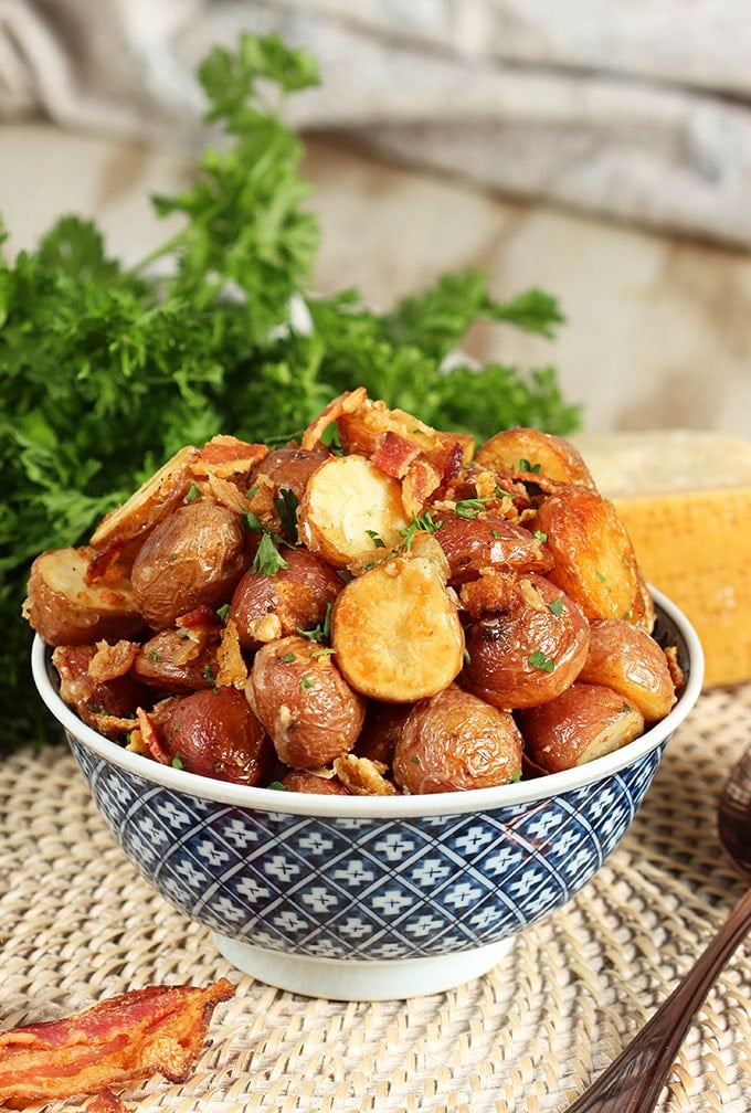 Bacon Parmesan Roasted Potatoes | TheSuburbanSoapbox.com #roastedpotatoes #recipe #sidedish