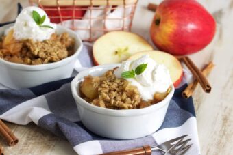 Easy Crock Pot Apple Crisp Recipe