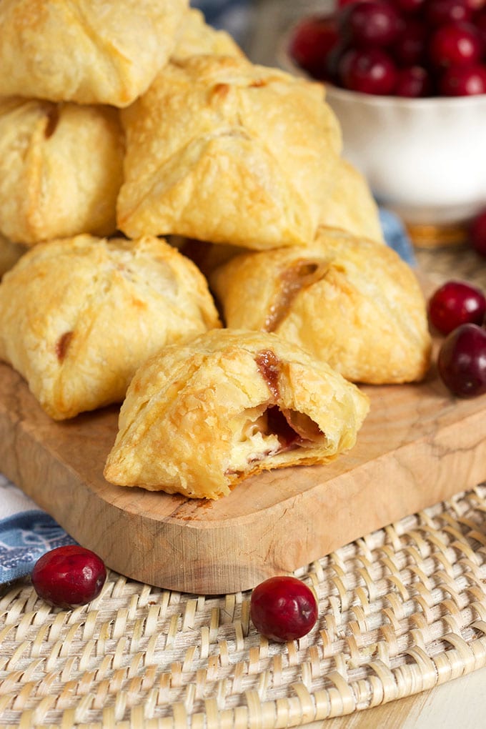 Cranberry Brie Puff Pastry Bites | TheSuburbanSoapbox.com