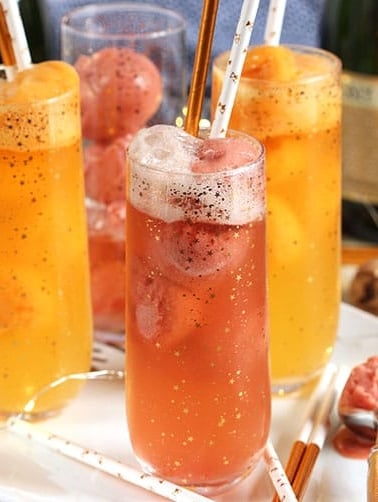 Easy Mimosa Float Recipe | TheSuburbanSoapbox.com