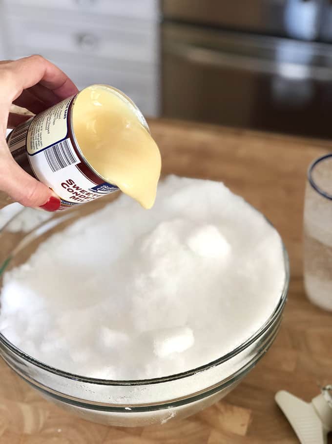 How to Make Snow Ice Cream | TheSuburbanSoapbox.com