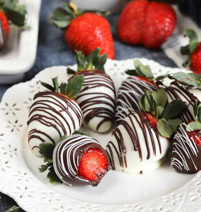 How to Make Chocolate Covered Strawberries | TheSuburbanSoapbox.com