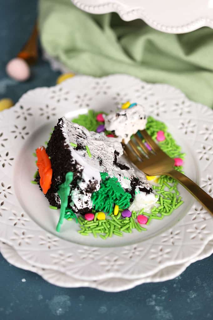 Easter Bunny Oreo Ice Cream Cake | TheSuburbanSoapbox.com
