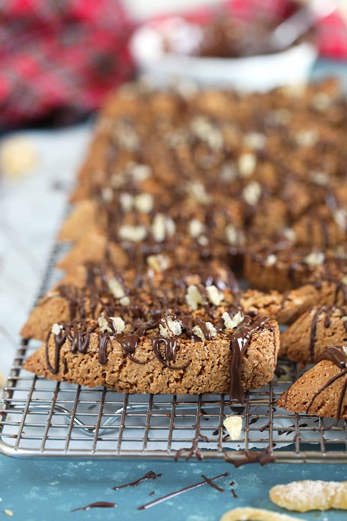 Cooling rack with Gingerbread Biscotti.