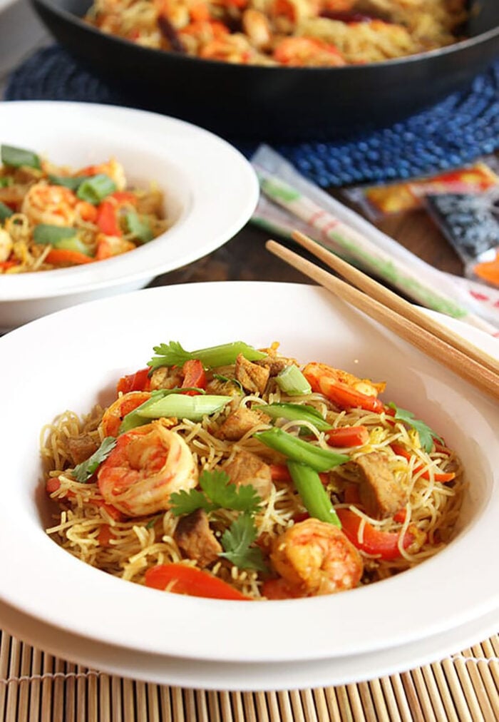 Singapore Chow Mei Fun (Spicy Singapore Noodles) - The Suburban Soapbox