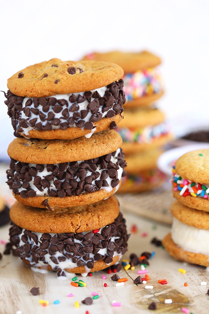 Homemade Cookie Ice Cream Sandwich - The Suburban Soapbox