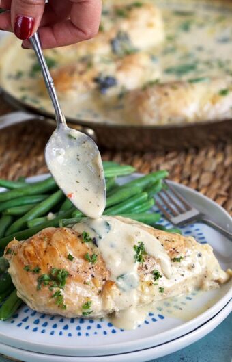 Baked Chicken Florentine Recipe - The Suburban Soapbox