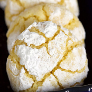 Gooey Butter Cookie in a blue dish