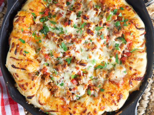 https://thesuburbansoapbox.com/wp-content/uploads/2022/02/Cast-Iron-Skillet-Pizza-3-500x375.jpg