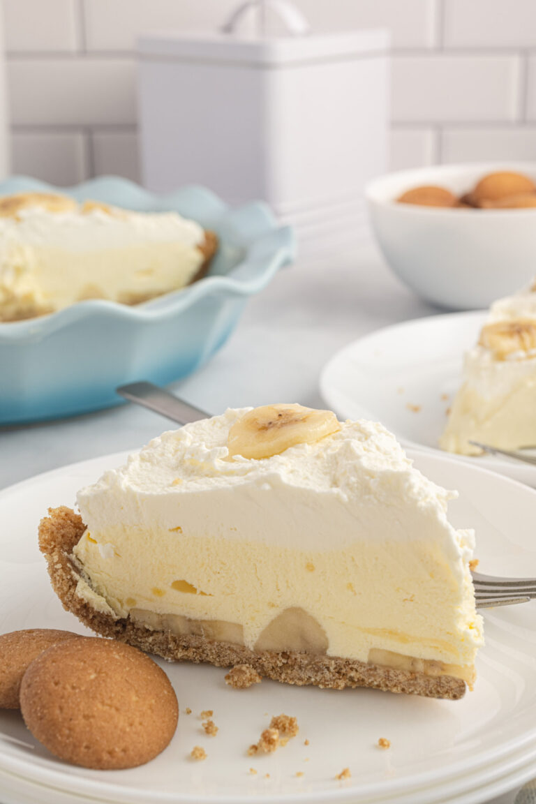 No Bake Banana Cream Pie - The Suburban Soapbox