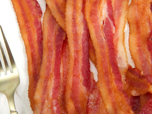 How to Bake Bacon in the Oven - The Suburban Soapbox