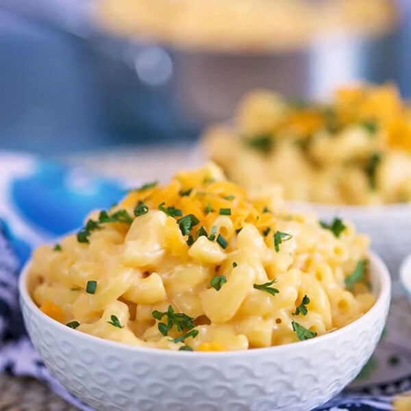 Easy Macaroni and Cheese - The Suburban Soapbox