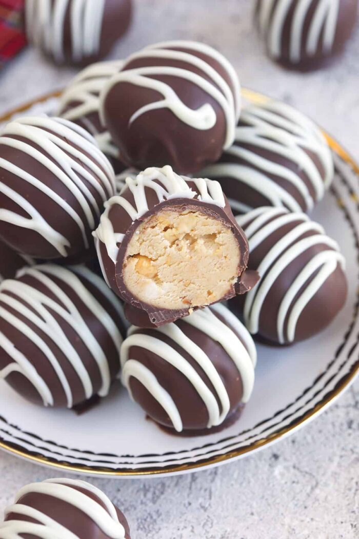 Easy Peanut Butter Balls - The Suburban Soapbox