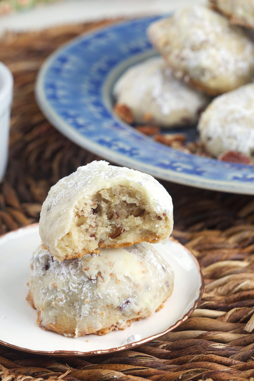 Buttery Mexican Wedding Cookies - The Suburban Soapbox