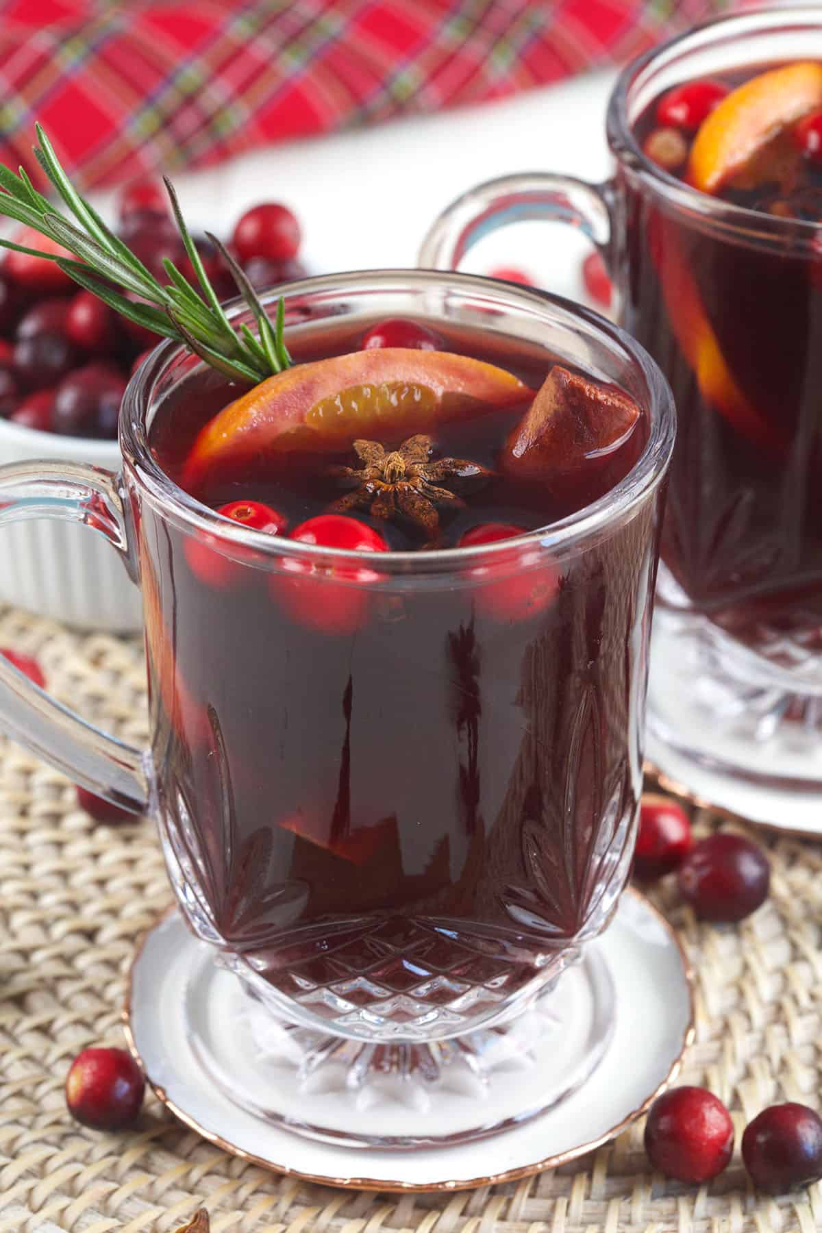 Slow Cooker Mulled Wine - A Full Living