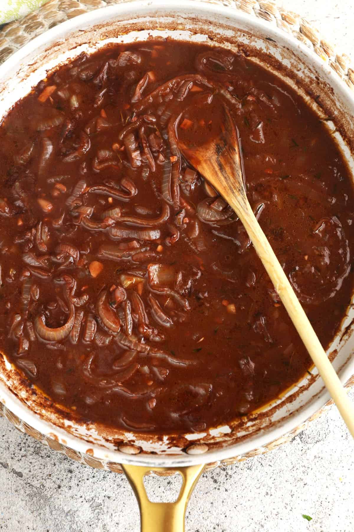 Caramelized onion sauce for French onion chicken