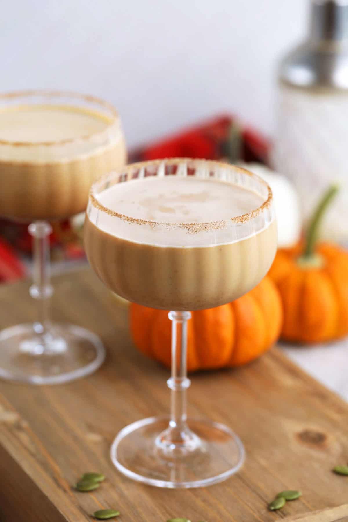 Pumpkin spice espresso martini in 2 glasses