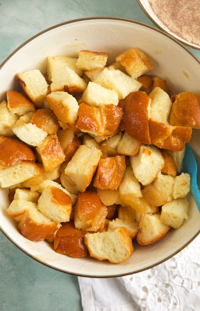 Brioche cubes in bowl