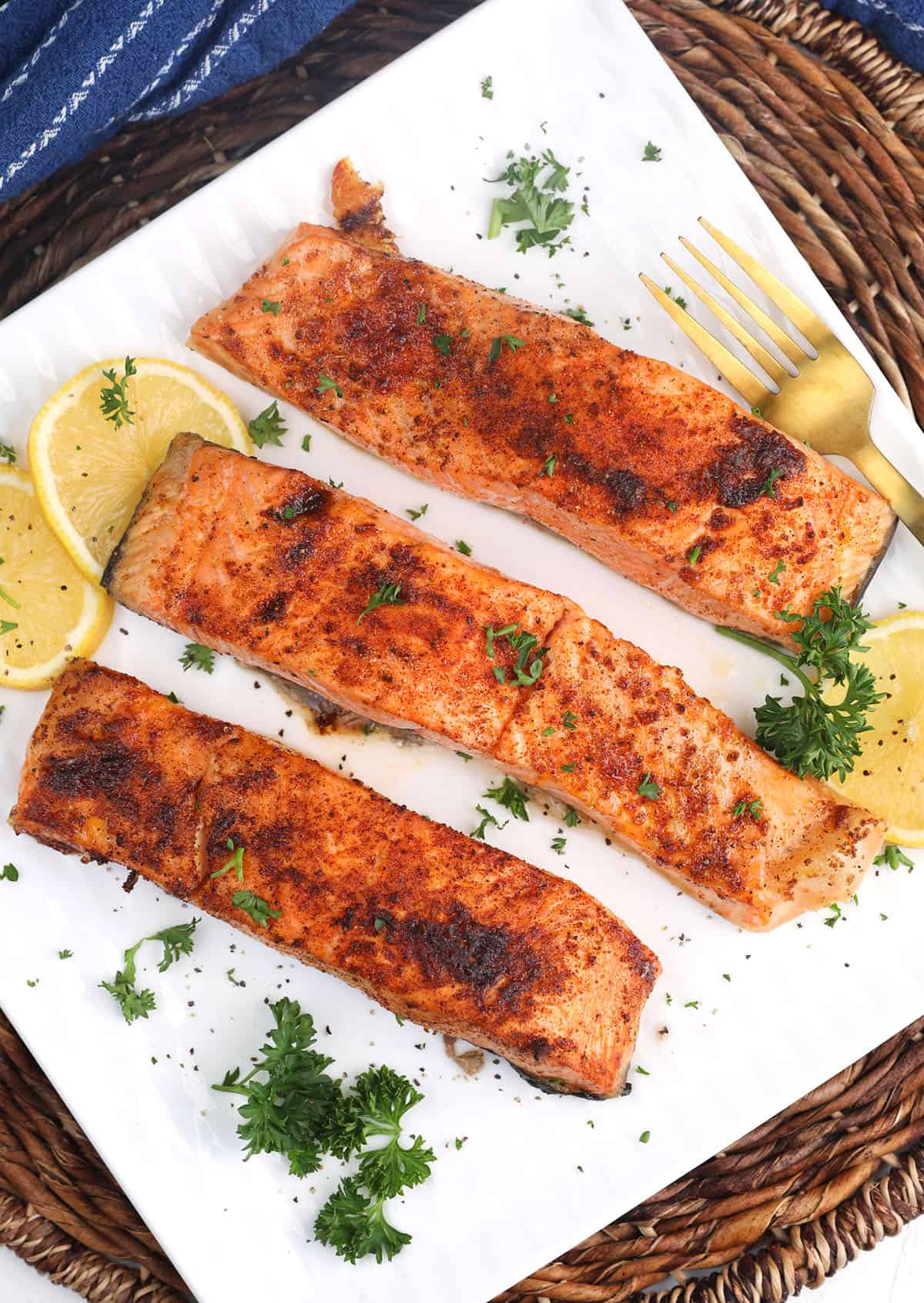 Overhead view of crispy air fryer salmon