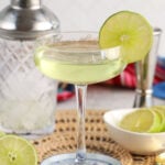 Gin gimlet cocktail