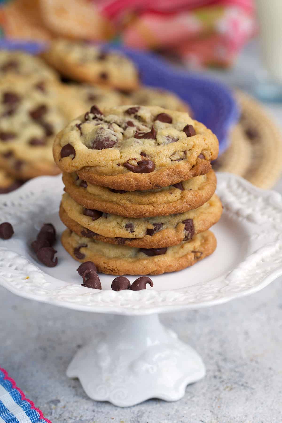 Chocolate chip cookies on a cookie stand
