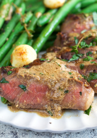New York Strip Steak Recipe – Juicy, Flavorful & Ready in Minutes